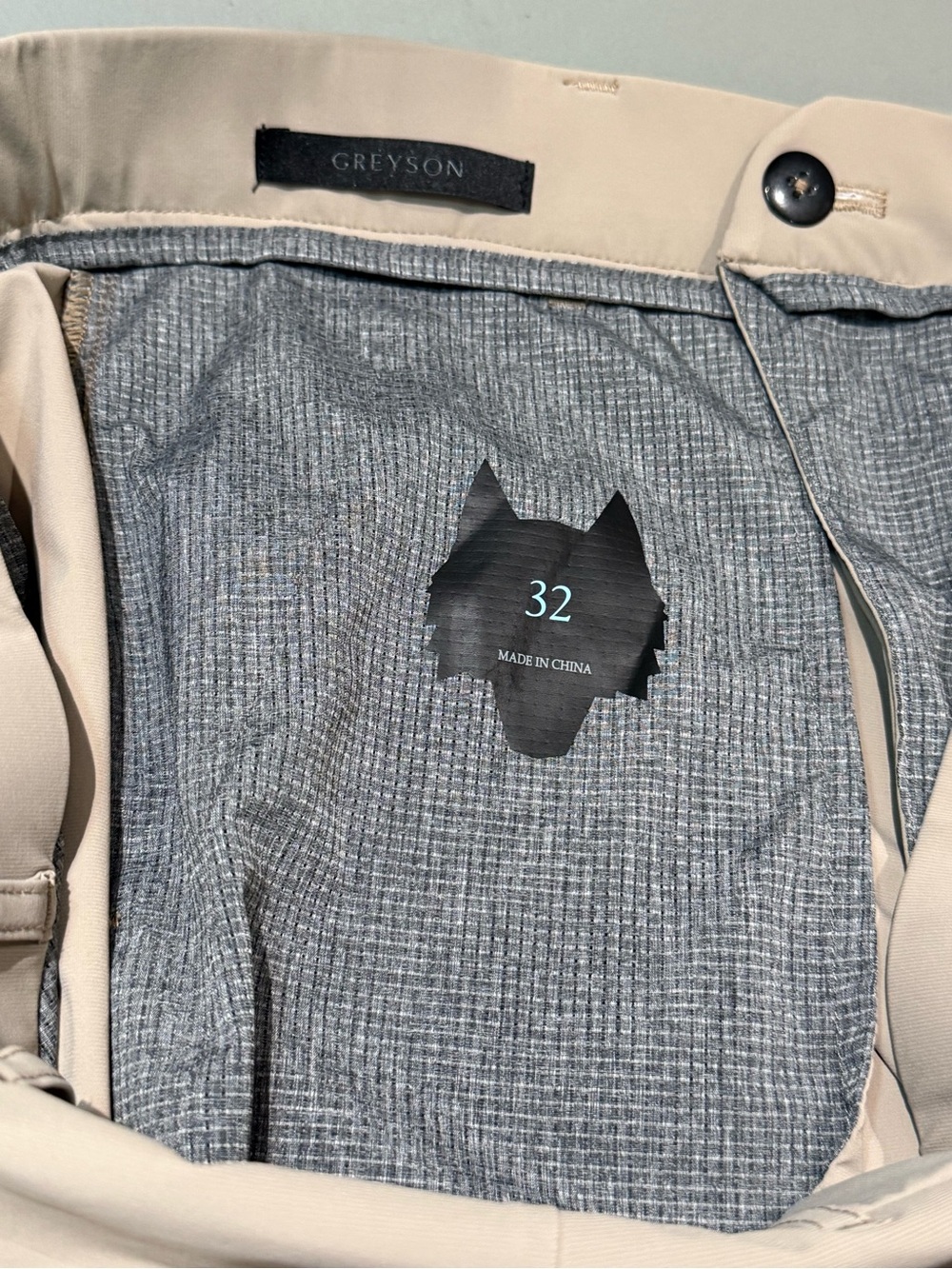 • GREYSON • Men's Montauk 10" Short • - Picture 5 of 6